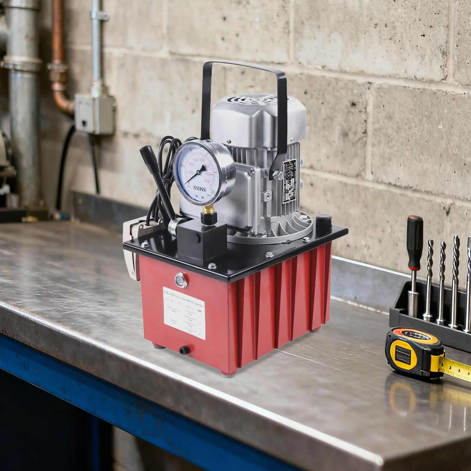 Hydraulikpumpe Elektrisch 700 Bar 220V, Elektro Hydraulikaggregat mit Fußpedal & Manometer, Hydraulic Power Pack 7L für Werkstatt Presse Wagenheber Hebebühne