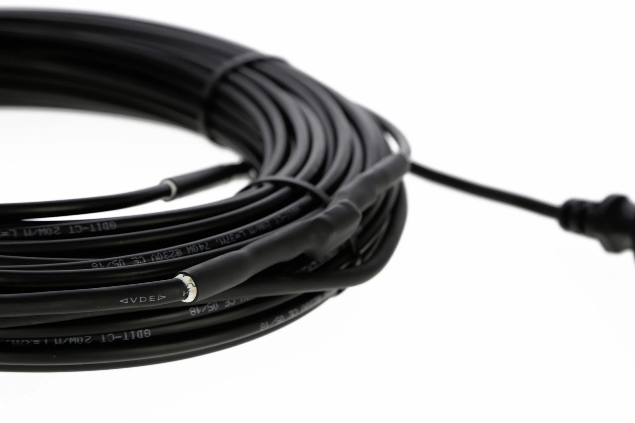 KERBL Frostschutzkabel 50 m (1000 W, Heizkabel für Dachrinnen / Rohrleitungen, zur Überwinterung von Pflanzen, Frostschutz für Rohre + Kübelpflanzen) 296093