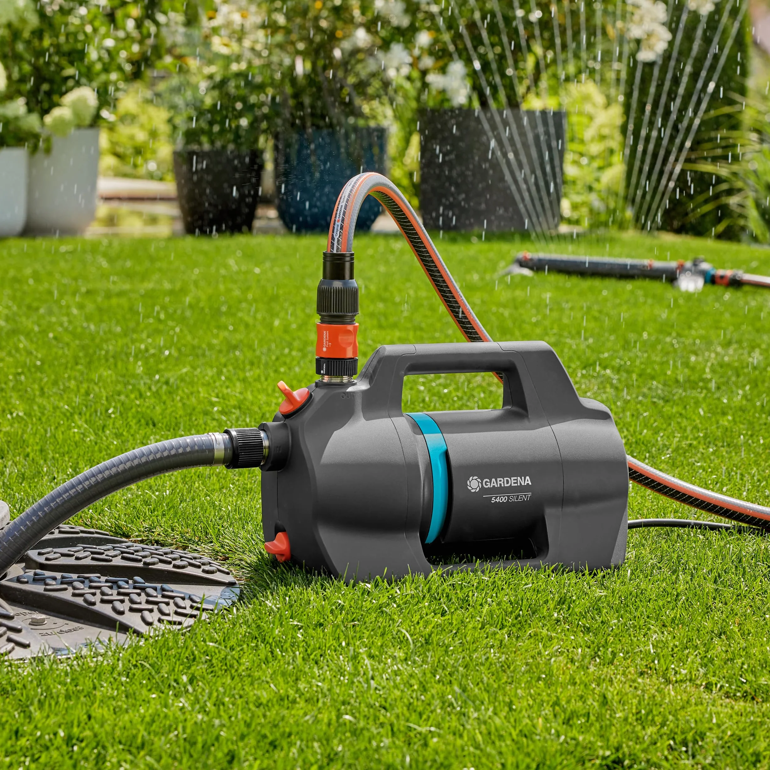 Gardena Gartenpumpe 5400 Silent Pumpen: 26% mehr Wasserdurchfluss bei gleichem Energieverbrauch im Vergleich zum Vorgänger-Modell*, Leise im Betrieb (09086-20)